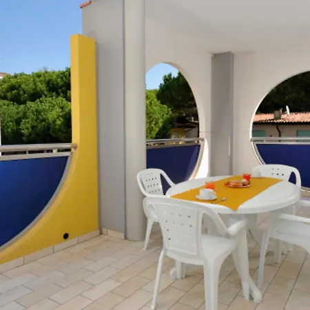 Lovely Beachside Flat With A Luminous Terrace Bibione