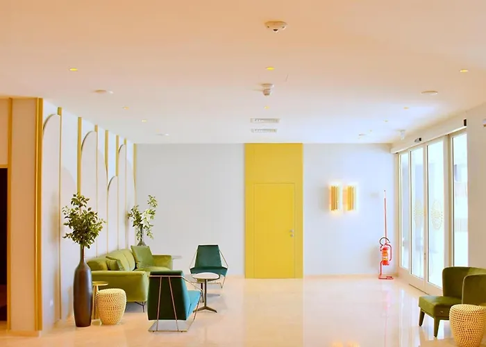 Lovely Beachside Flat With A Luminous Terrace Apartman