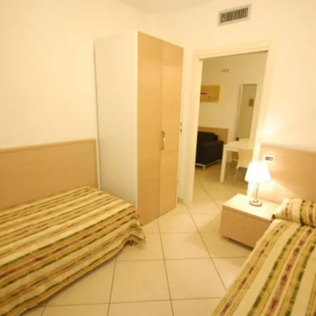 Lovely Beachside Flat With A Luminous Terrace Appartement Bibione
