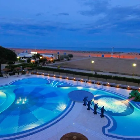 Lovely Beachside Flat With A Luminous Terrace * ביביונה