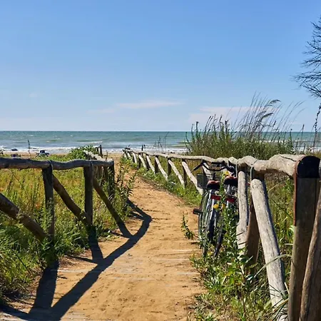 Lovely Beachside Flat With A Luminous Terrace Appartement Bibione